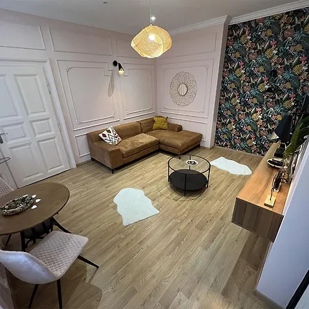 Jozsef Apartamento *