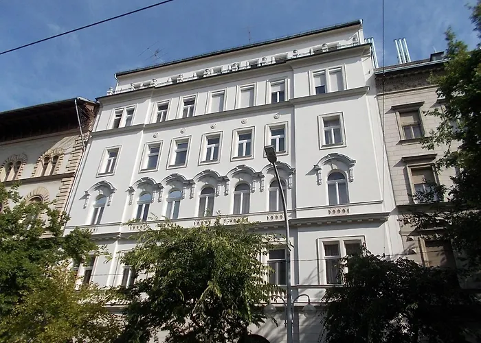 József * Budapest